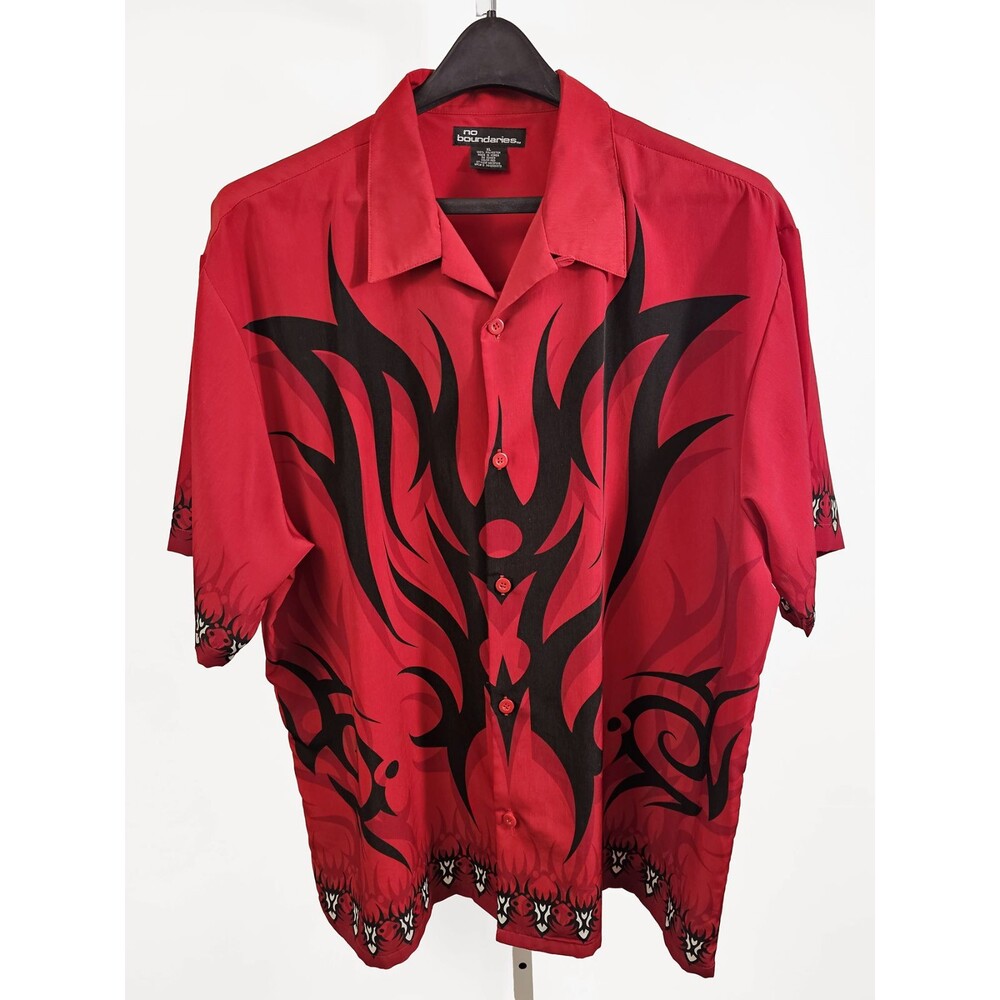 Red Black Tribal Flame XL Vintage 90s Y2K No Boundaries Button Down Shirt